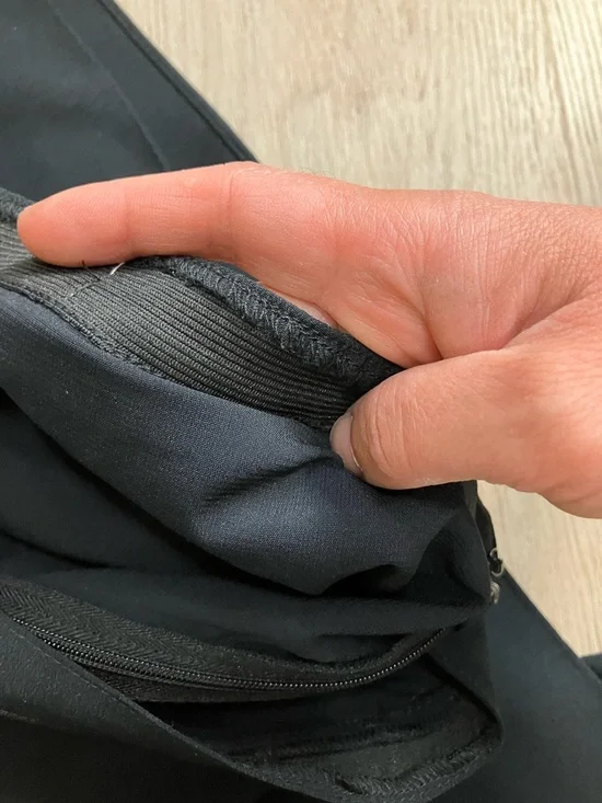 Abercrombie & Fitch high side slit size S - Picture 6 of 6